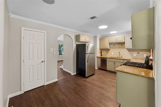 3810 Alberta Street, Houston, TX 77021