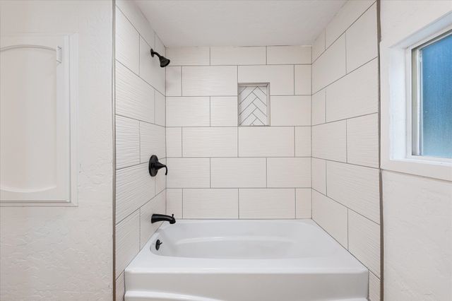 821 S Chronicle St, Spokane Valley, WA 99212