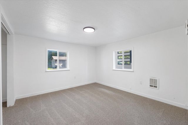 821 S Chronicle St, Spokane Valley, WA 99212