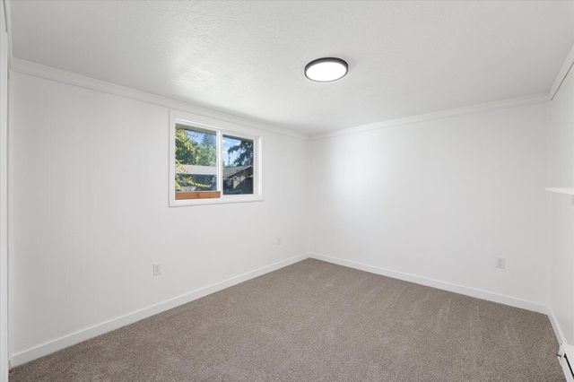 821 S Chronicle St, Spokane Valley, WA 99212