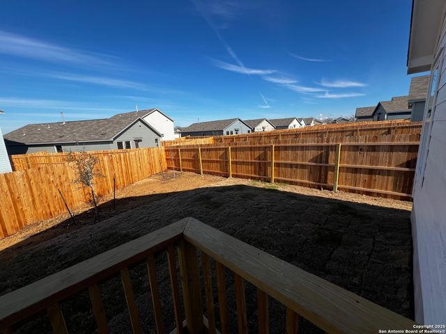 6933 Calcite Trail, Elmendorf, TX 78112