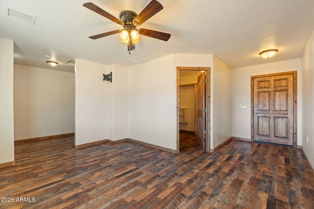 25820 N MERLOT Lane, Paulden, AZ 86334