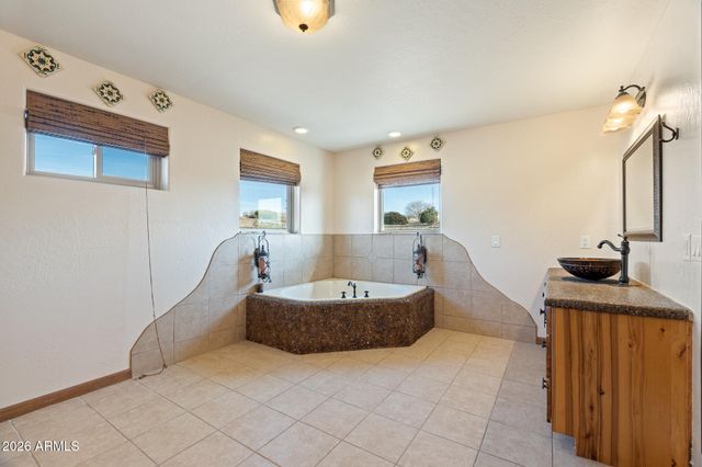 25820 N MERLOT Lane, Paulden, AZ 86334