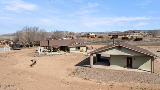 25820 N MERLOT Lane, Paulden, AZ 86334
