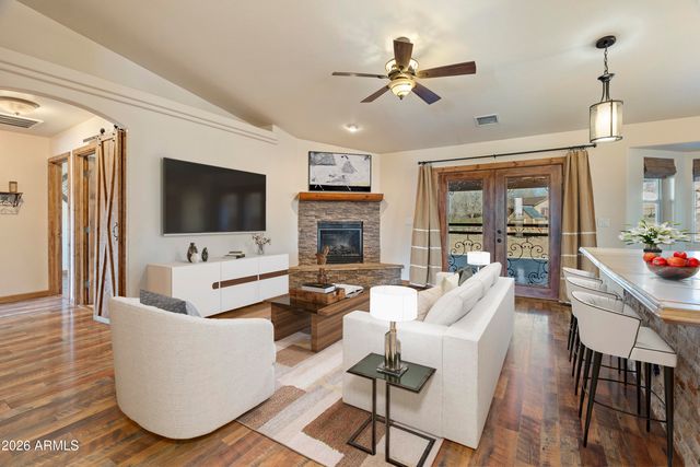 25820 N MERLOT Lane, Paulden, AZ 86334