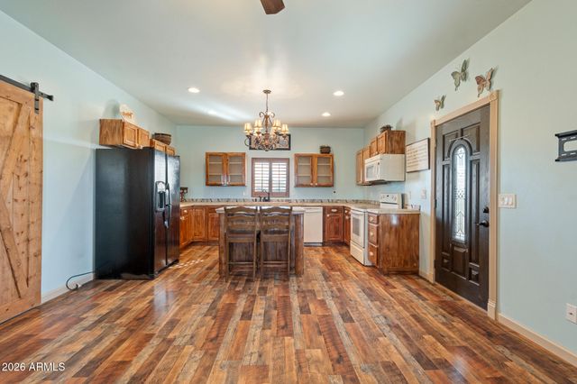 25820 N MERLOT Lane, Paulden, AZ 86334