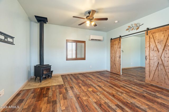 25820 N MERLOT Lane, Paulden, AZ 86334