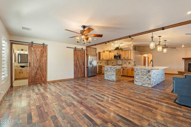 25820 N MERLOT Lane, Paulden, AZ 86334