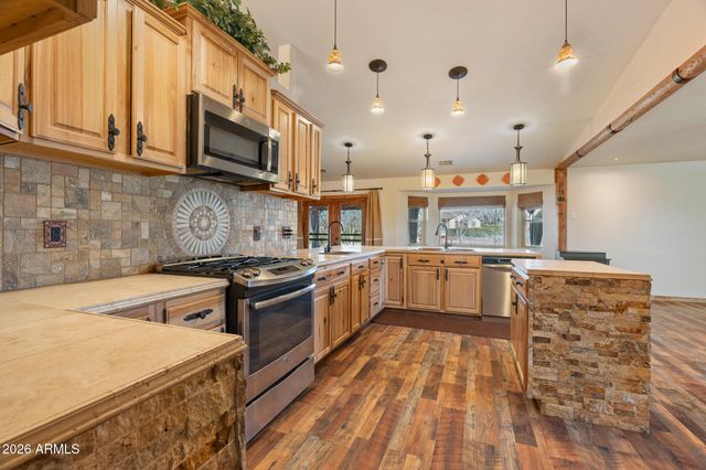 25820 N MERLOT Lane, Paulden, AZ 86334