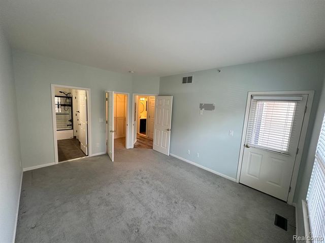 25520 Portico Lane, Novi, MI 48375