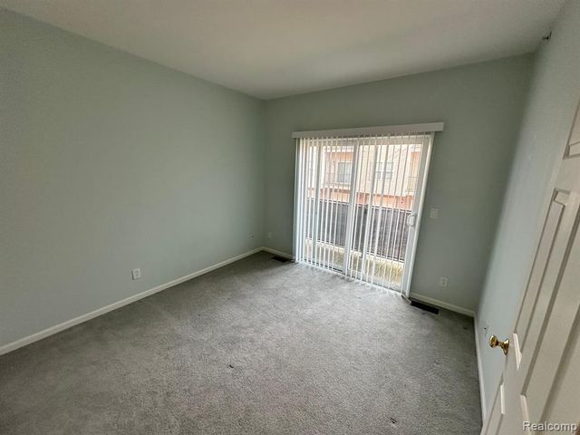 25520 Portico Lane, Novi, MI 48375