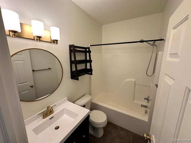 25520 Portico Lane, Novi, MI 48375