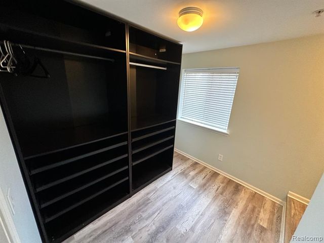 25520 Portico Lane, Novi, MI 48375