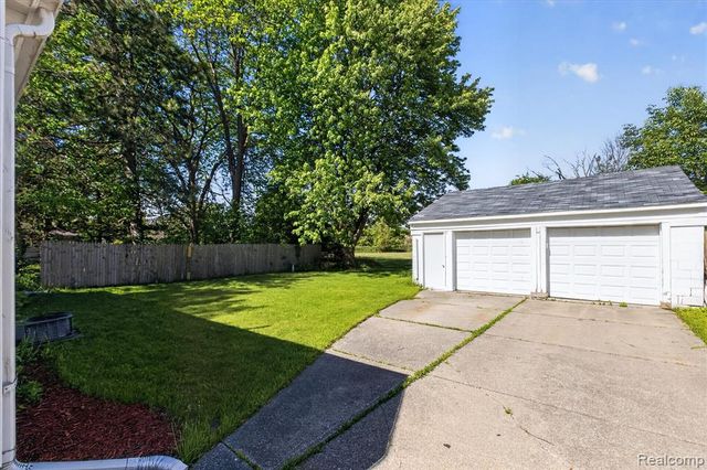 3005 Hanchett Street, Saginaw, MI 48604