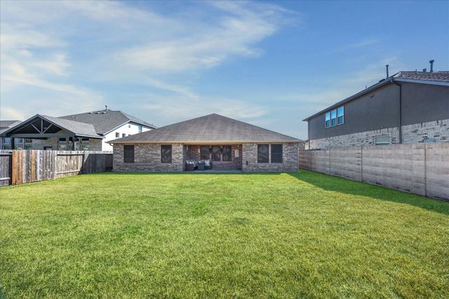 9710 Golden Cypress Drive, Rosharon, TX 77583