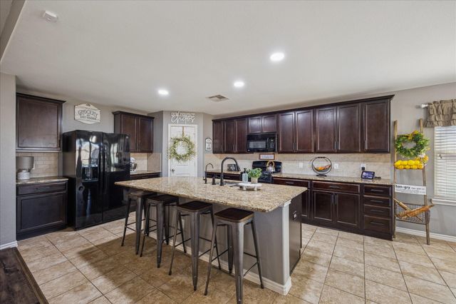 9710 Golden Cypress Drive, Rosharon, TX 77583