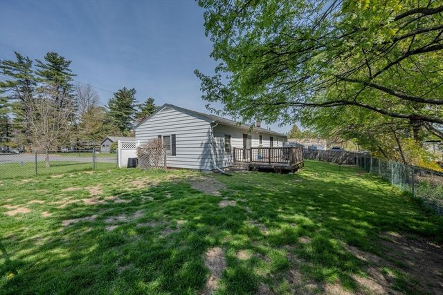 92 Parker St, Fitchburg, MA 01420
