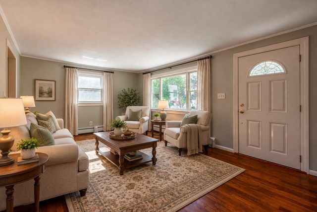 156 Walnut Street, Reading, MA 01867