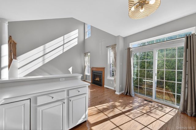 83 Barr Lane, Monroe, NY 10950