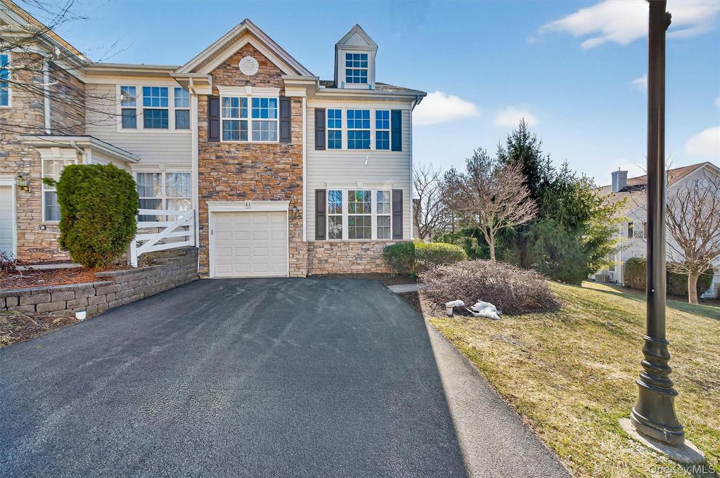 83 Barr Lane, Monroe, NY 10950