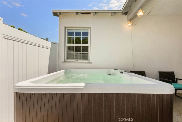 13831 Bessemer, Valley Glen, CA 91401