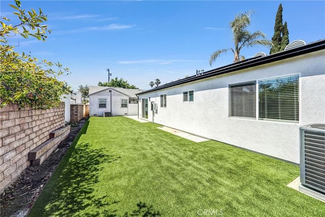 13831 Bessemer, Valley Glen, CA 91401