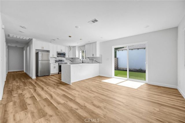 13831 Bessemer, Valley Glen, CA 91401