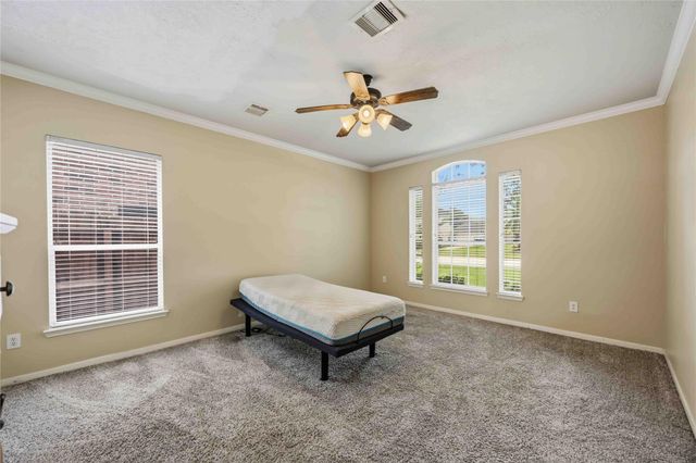 3821 Houston Lake Drive, Pearland, TX 77581
