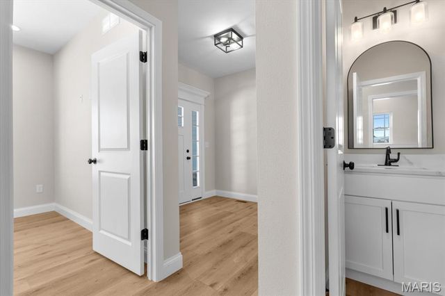 7923 Walker Meadows Drive, Caseyville, IL 62232