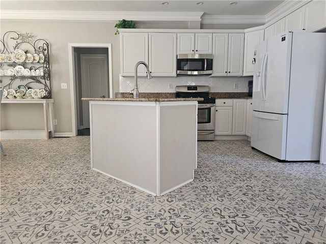 1595 Saint Julian Street, Suwanee, GA 30024