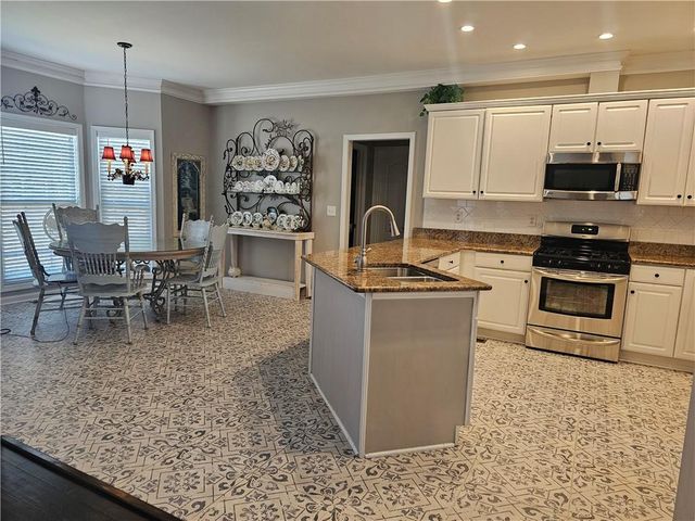 1595 Saint Julian Street, Suwanee, GA 30024