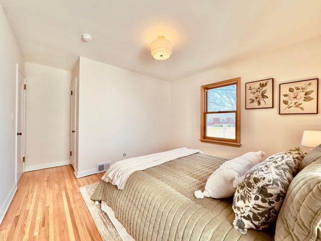 6705 Sheridan Avenue S, Richfield, MN 55423