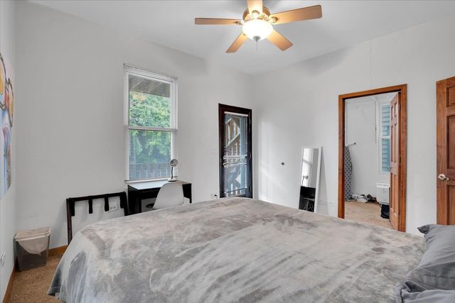 1618 W Blackhawk Street 1, Chicago, IL 60622