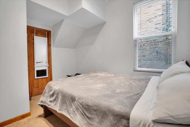1618 W Blackhawk Street 1, Chicago, IL 60622