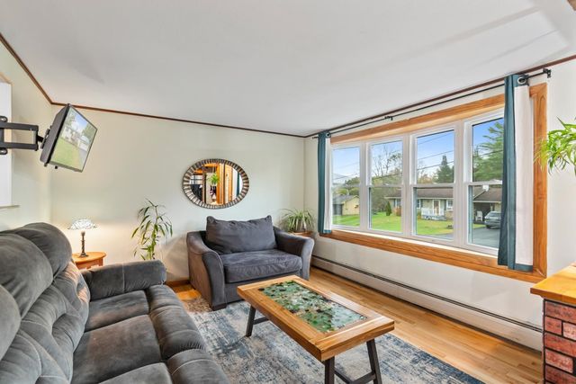 18 Phil Street, Barre Town, VT 05649