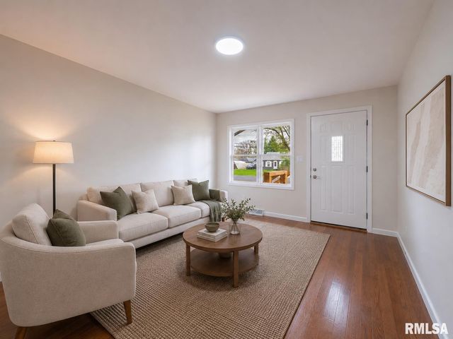 6517 W LAMOINE Street, Peoria, IL 61604