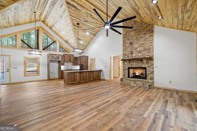 641 Bryant Farm Lane, Ellijay, GA 30540