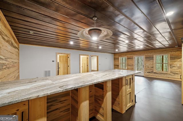 641 Bryant Farm Lane, Ellijay, GA 30540