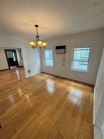 10440 89th Avenue, Richmond Hill, NY 11418