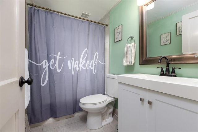 2619 NE 56TH Street, Kansas City, MO 64119