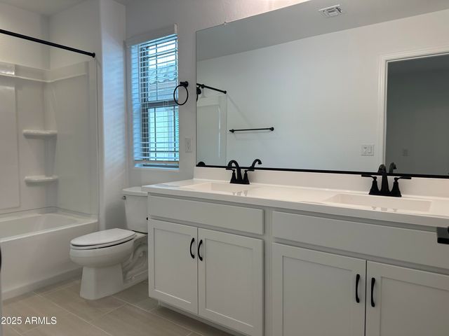 1223 W SPARROW Drive, San Tan Valley, AZ 85140