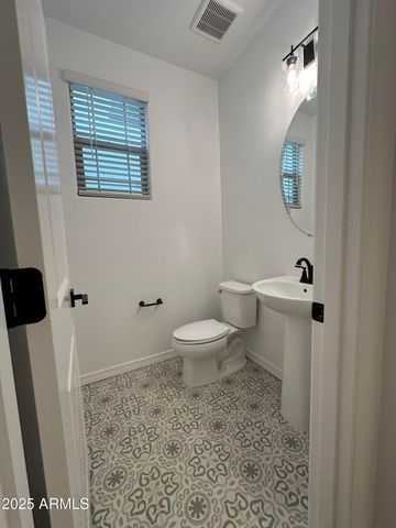 1223 W SPARROW Drive, San Tan Valley, AZ 85140