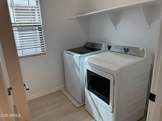 1223 W SPARROW Drive, San Tan Valley, AZ 85140