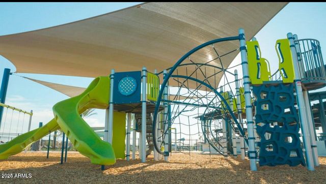 1223 W SPARROW Drive, San Tan Valley, AZ 85140