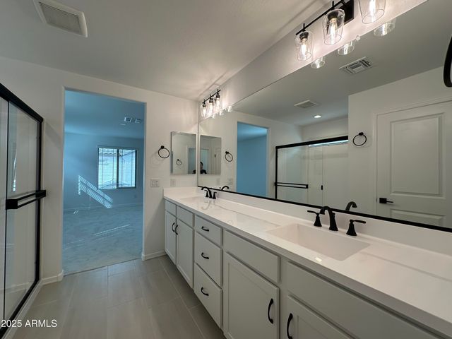 1223 W SPARROW Drive, San Tan Valley, AZ 85140