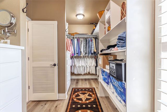 136 Oakwood Court, Lakeside, TX 76135