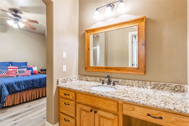 136 Oakwood Court, Lakeside, TX 76135