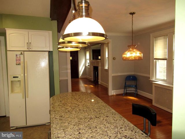 3832 CREST RD, Drexel Hill, PA 19026