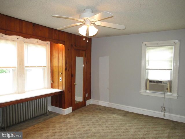 3832 CREST RD, Drexel Hill, PA 19026