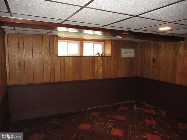 3832 CREST RD, Drexel Hill, PA 19026